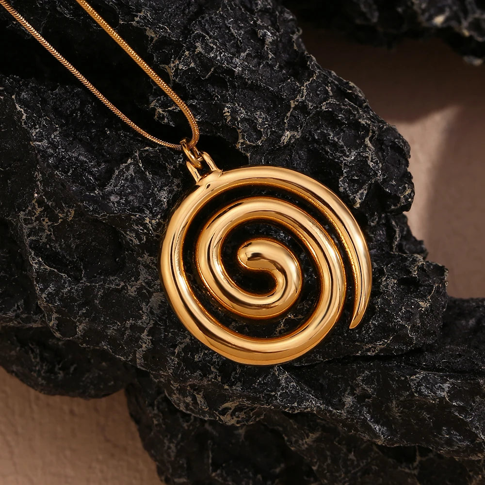 Spiral necklace