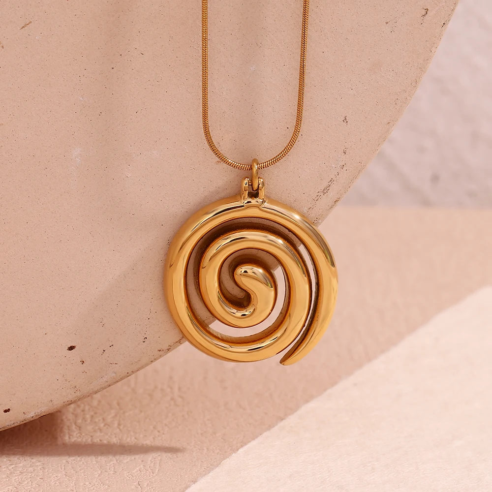 Spiral necklace