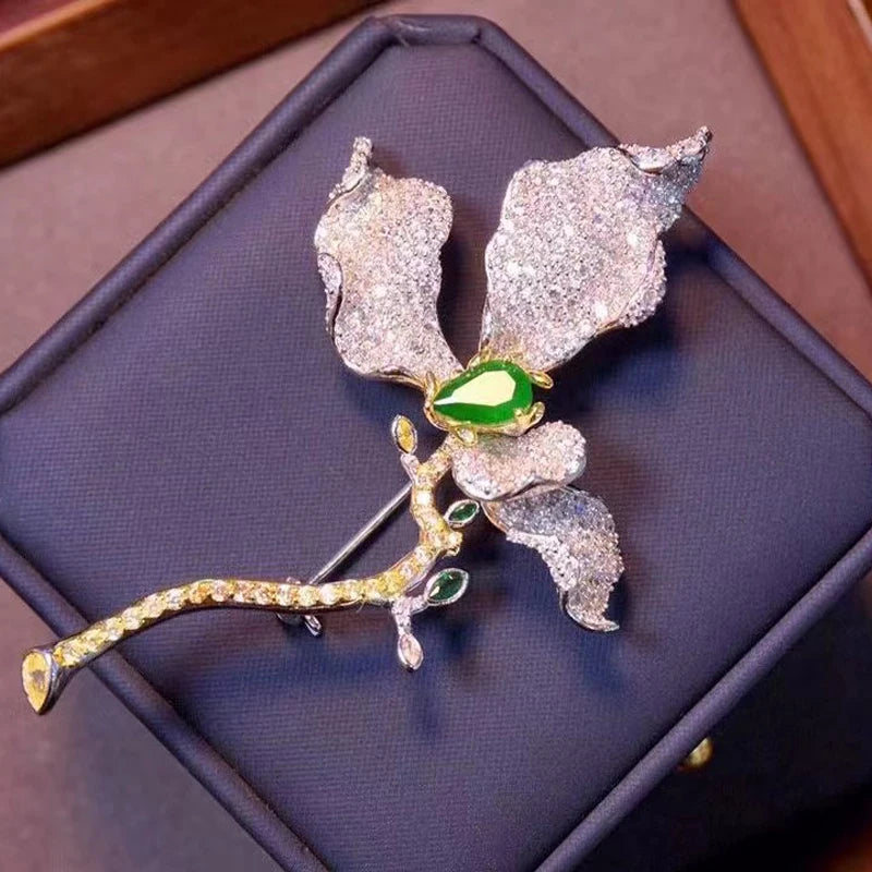 Silver flower brooch