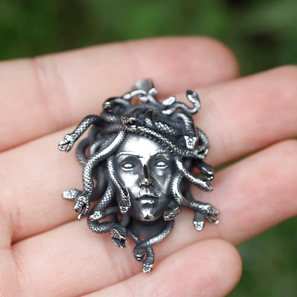 Pendant medusa