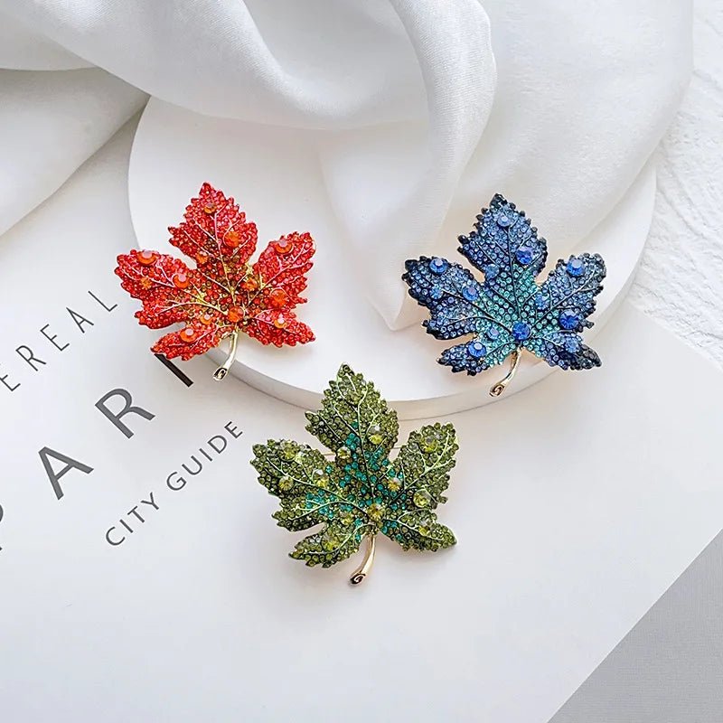 Boucher brooch - Jewelry Universe