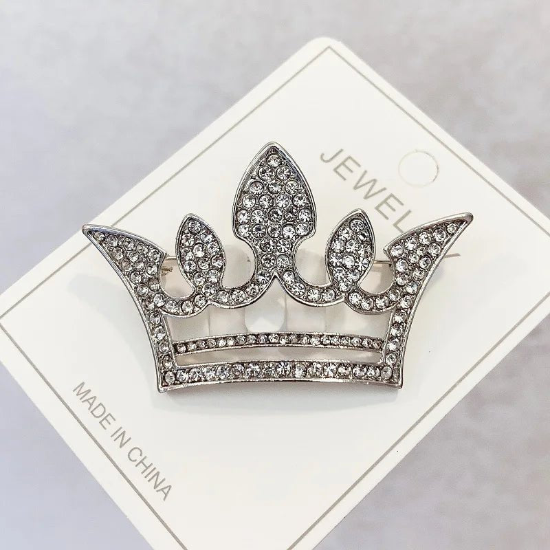 Crown brooch - Jewelry Universe