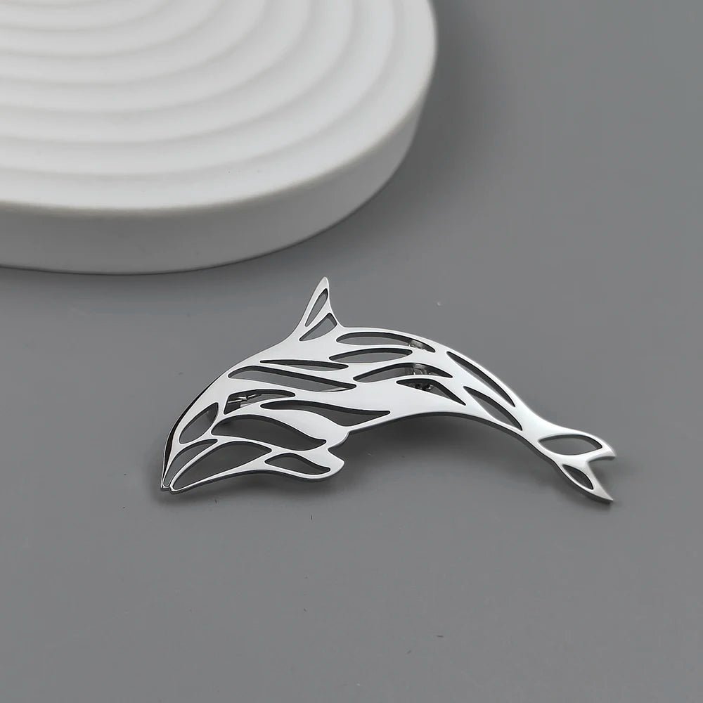 Dolphin brooch - Jewelry Universe