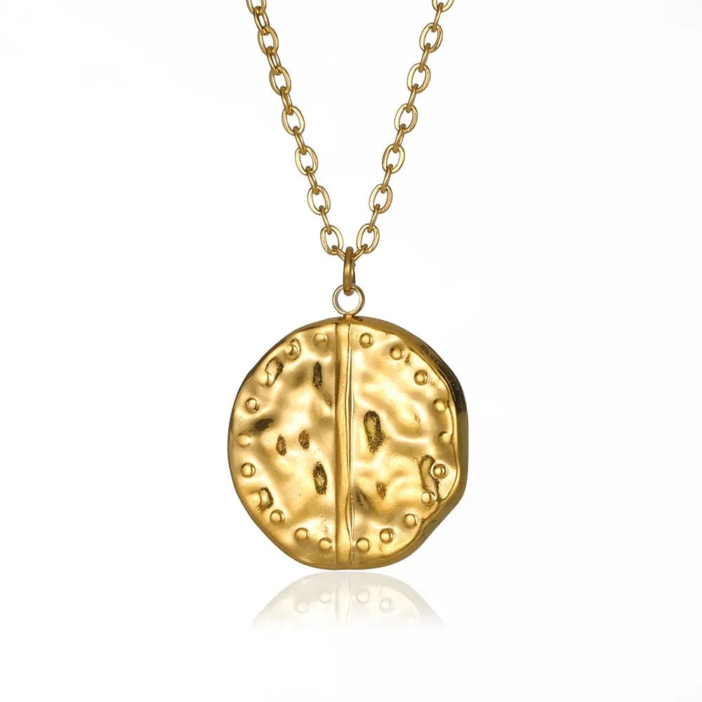 Jesus on the cross pendant - Jewelry Universe - Jewelry making