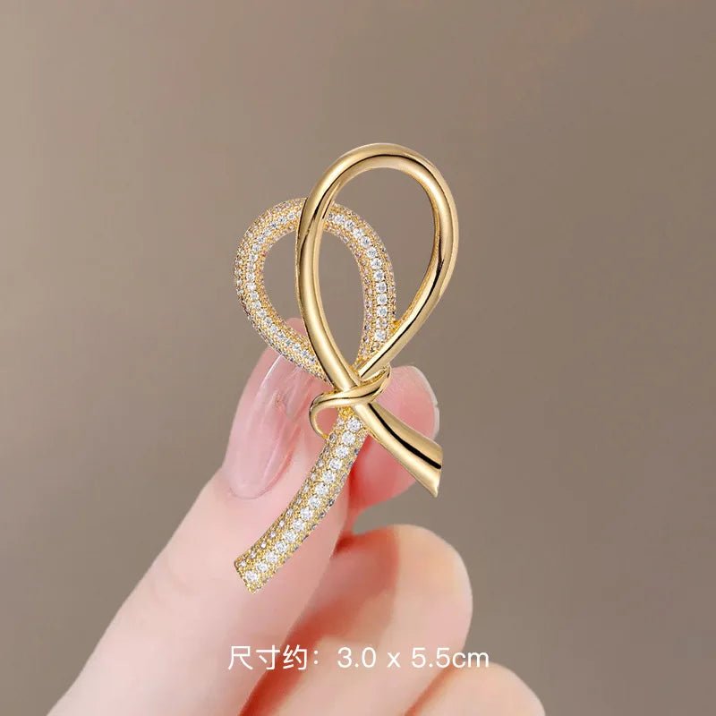 Luxury designer brooches - Jewelry Universe