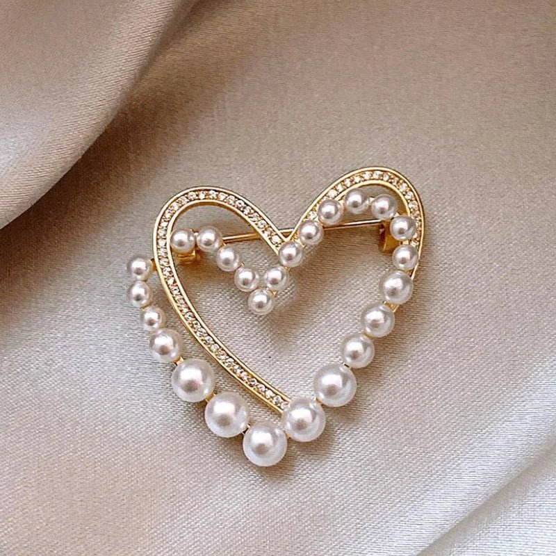Luxury designer brooches - Jewelry Universe