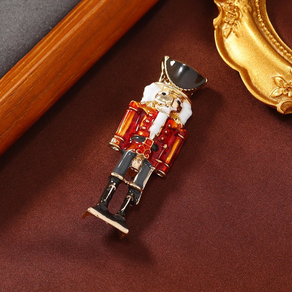Nutcracker brooch - Jewelry Universe
