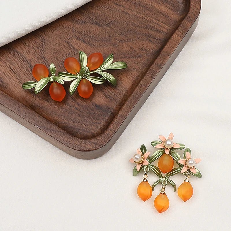 Orange brooch - Jewelry Universe
