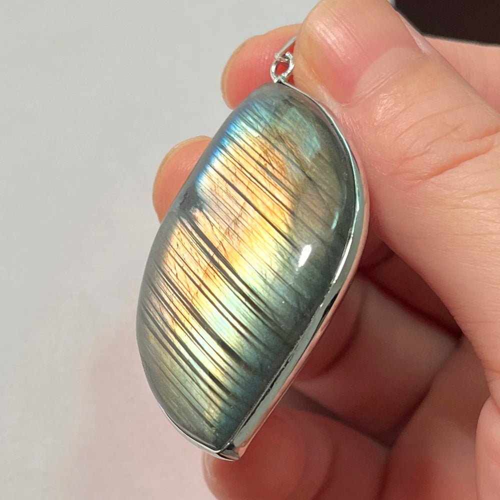 Pendant with gemstones - Jewelry Universe - Jewelry making