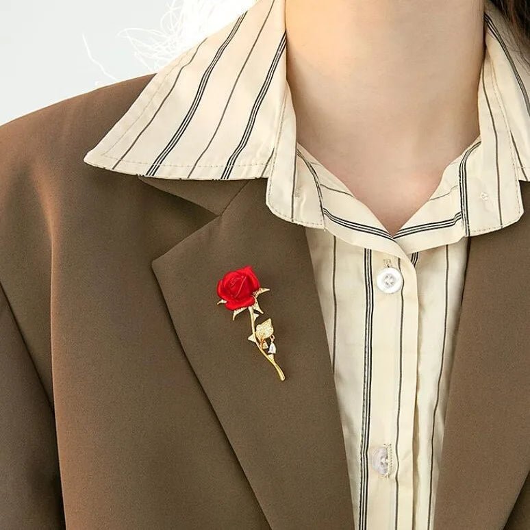 Red rose brooch - Jewelry Universe