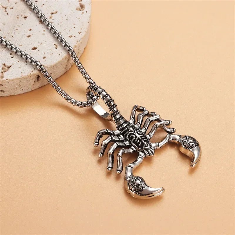 Scorpion pendant - Jewelry Universe - Jewelry making