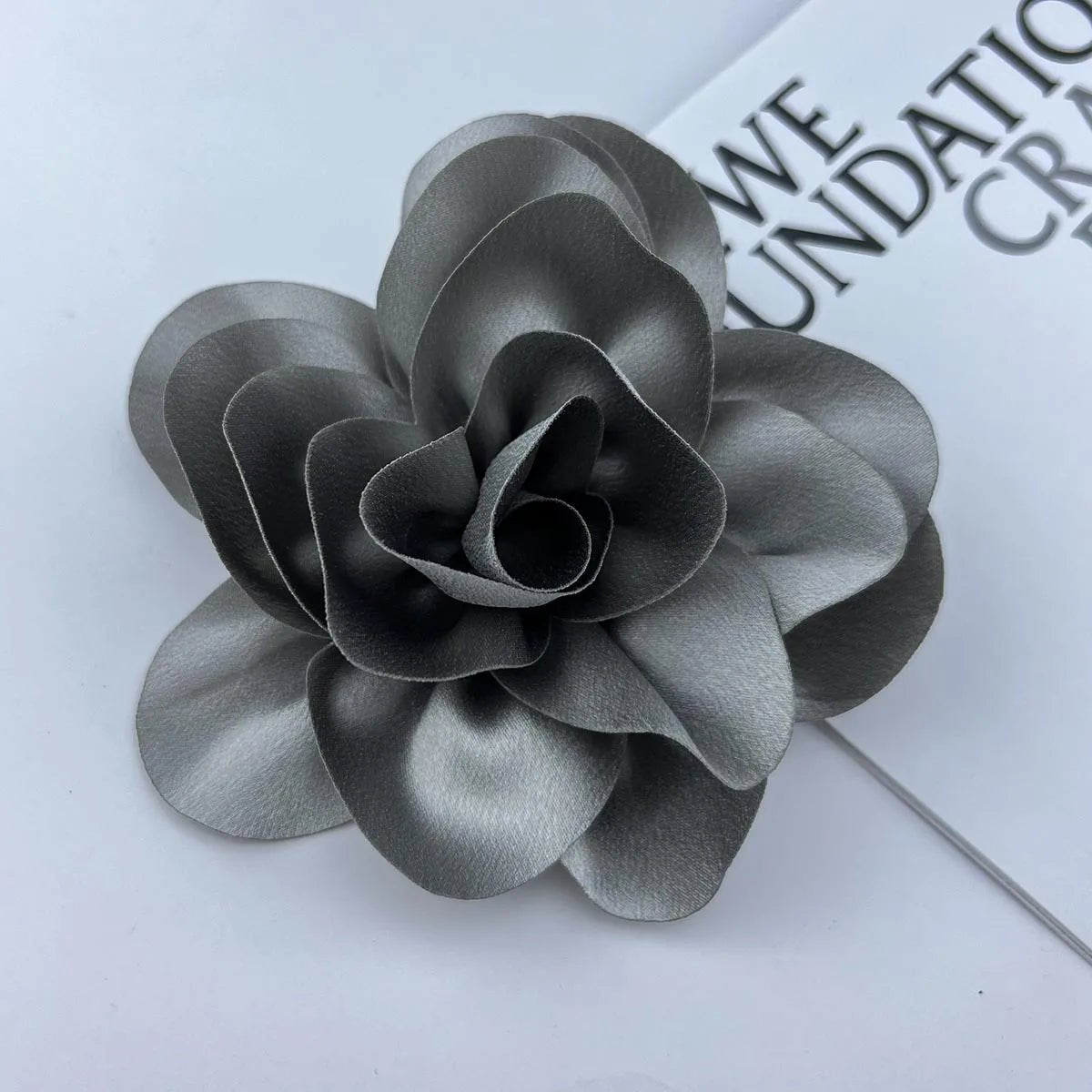 Silk flower brooch - Jewelry Universe - Jewelry making
