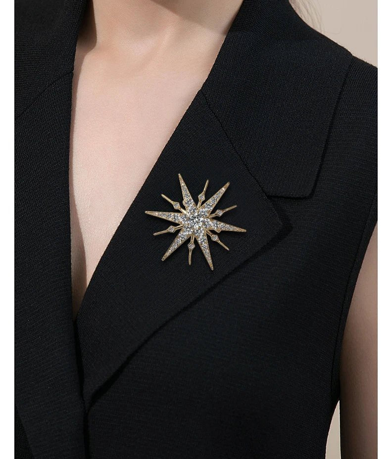 Star brooch - Jewelry Universe