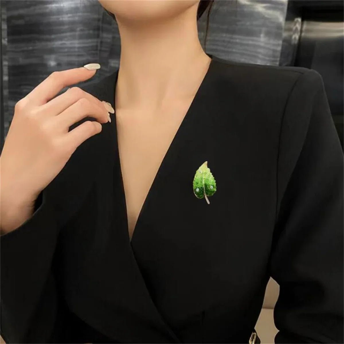 Vintage green brooch - Jewelry Universe - Jewelry making