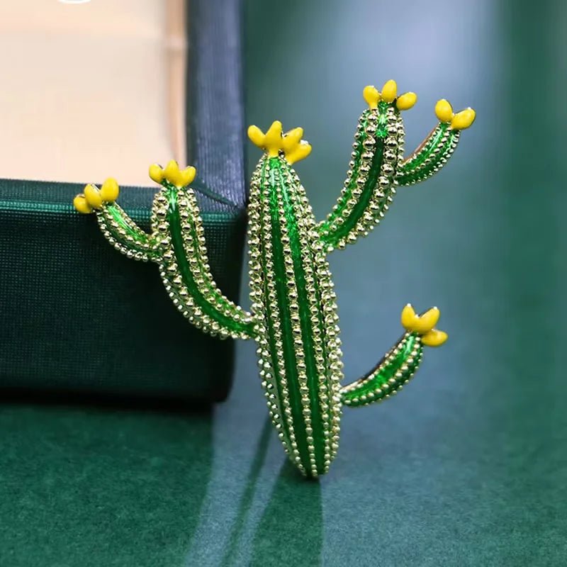 Vintage green brooch - Jewelry Universe - Jewelry making
