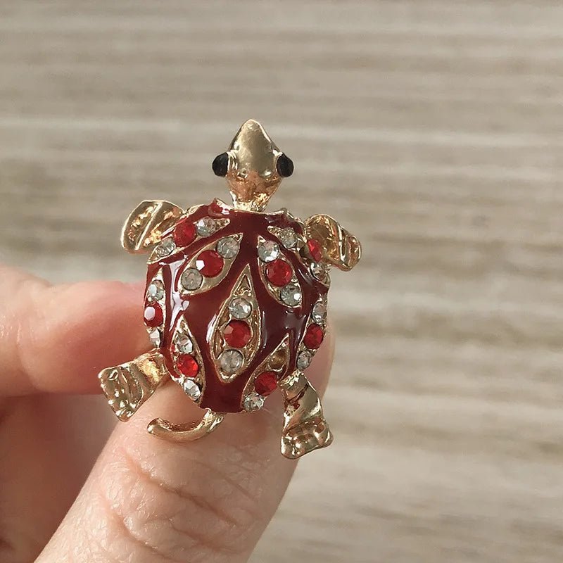 Vintage turtle brooch - Jewelry Universe