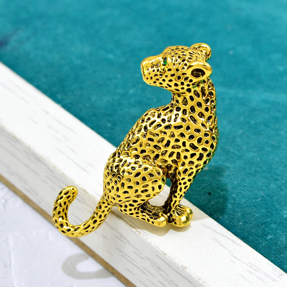 Leopard brooch