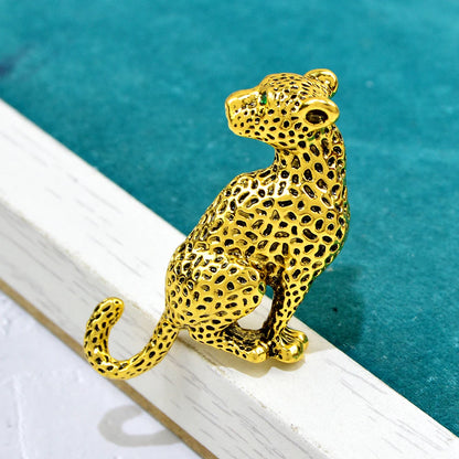 Leopard brooch