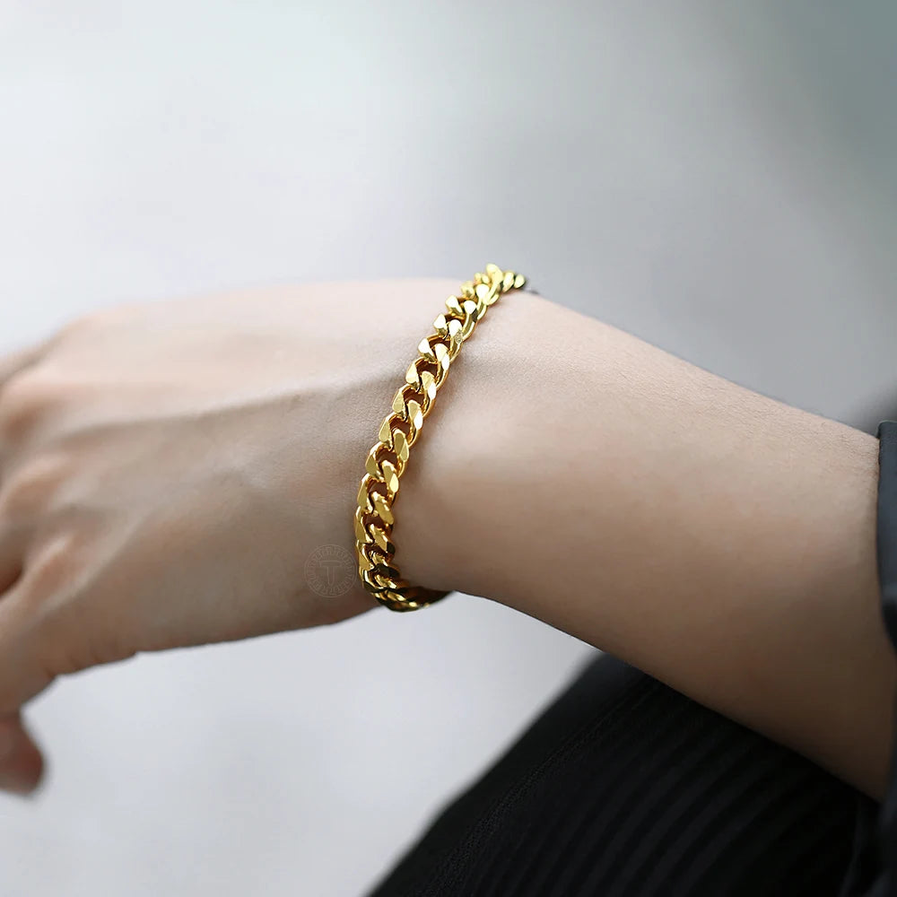 Gold bracelet cuban