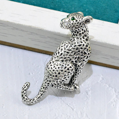 Leopard brooch