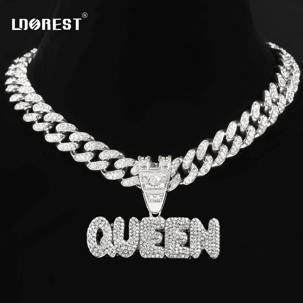 Queen necklace