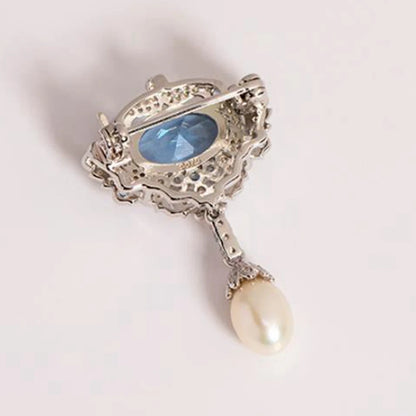 Aquamarine brooch