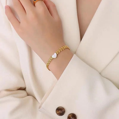 Bracelet butterfly gold