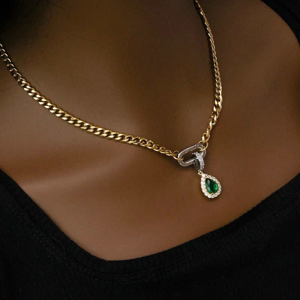 Green necklace gold