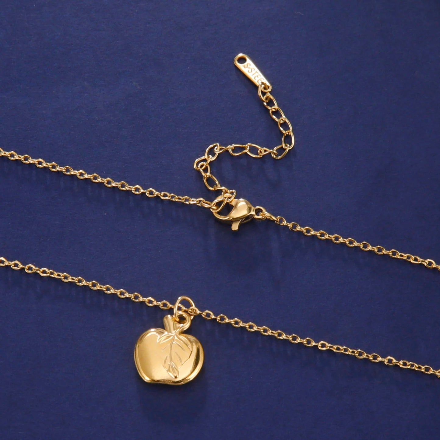 Apple necklace