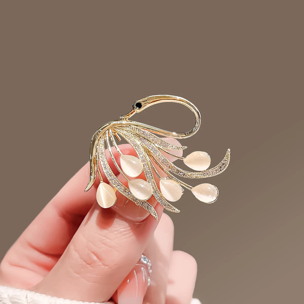 Swan brooch