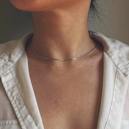 Thin gold chain necklace