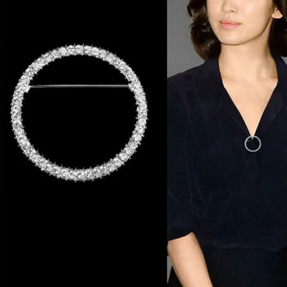 Circle brooch