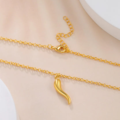 Horn necklace