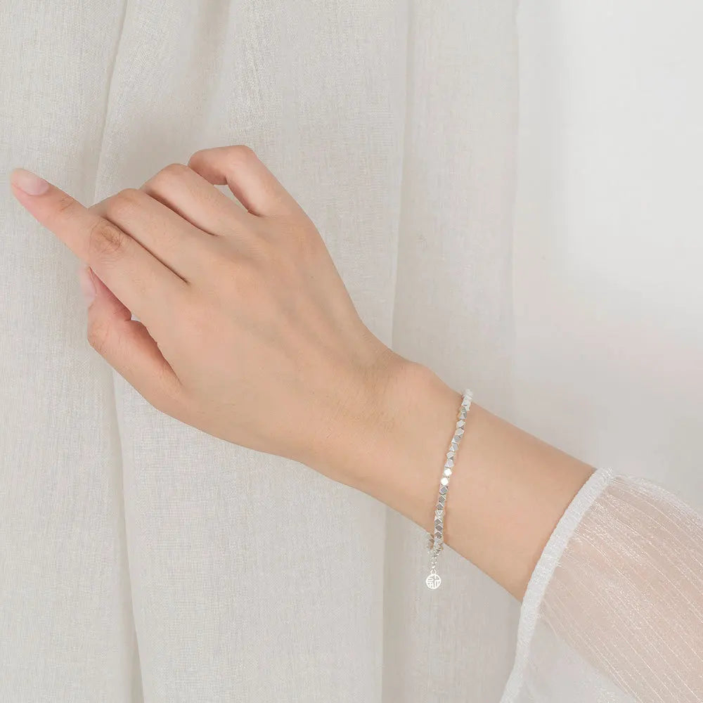 Silver ball bracelet