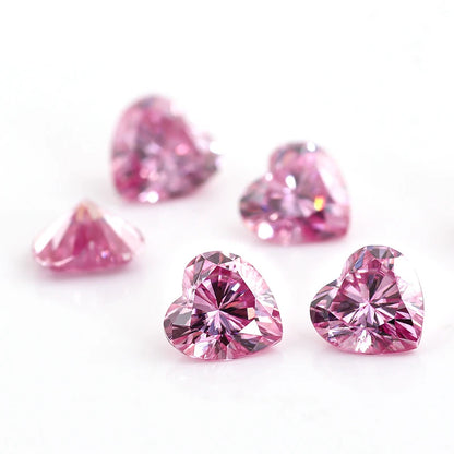 Pink moissanite