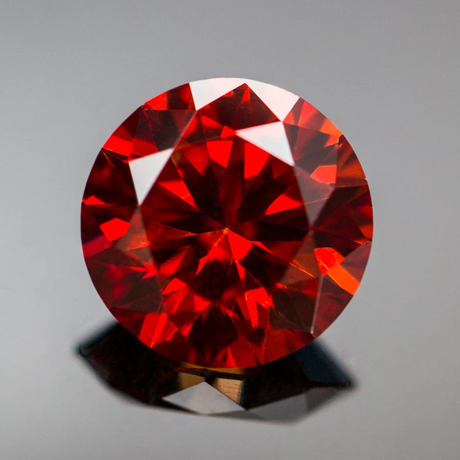 Red moissanite