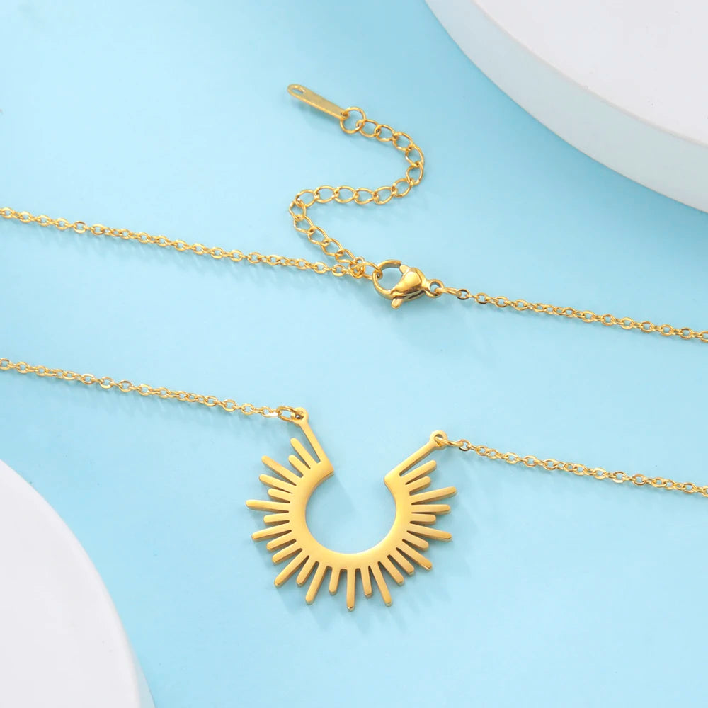 Sun pendant necklace