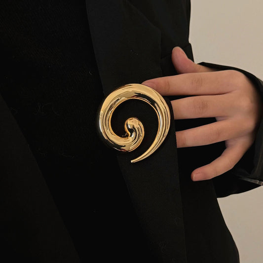 Spiral brooch