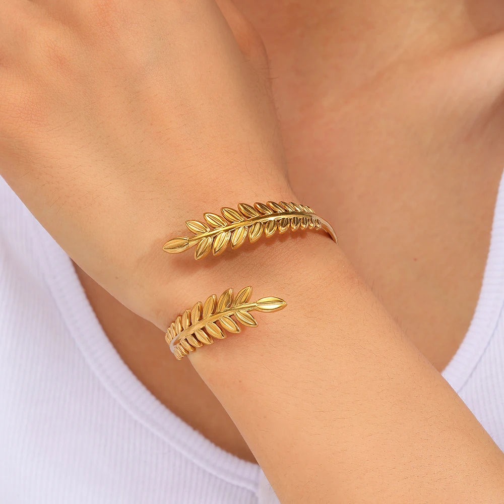 Leaf bracelet