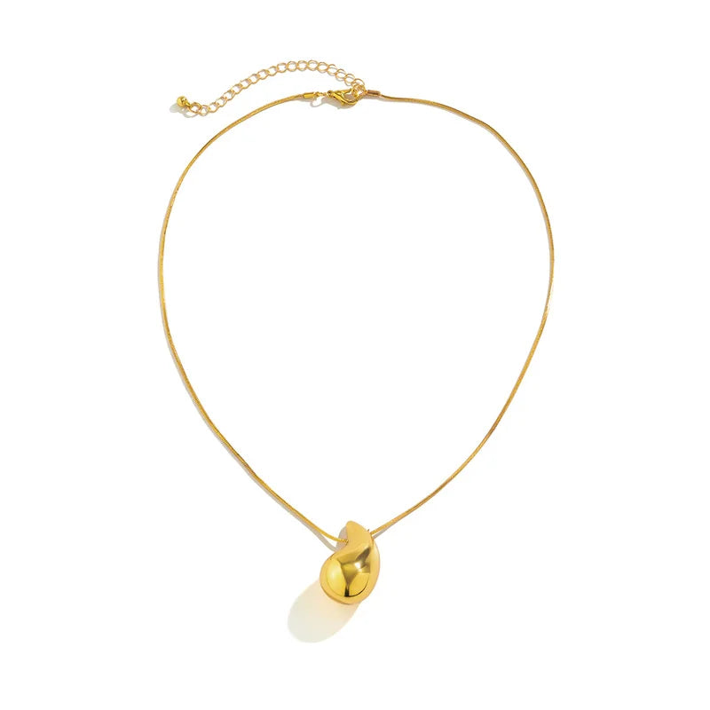 Gold necklace teardrop