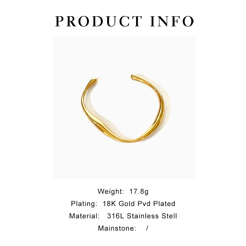 Solid gold bangle bracelet