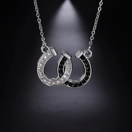 Horseshoe necklace silver