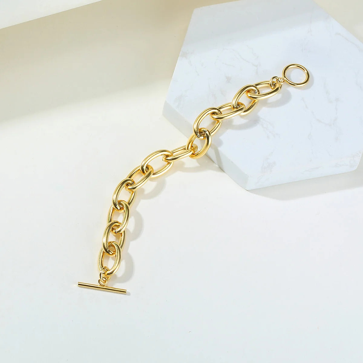 Toggle bracelet