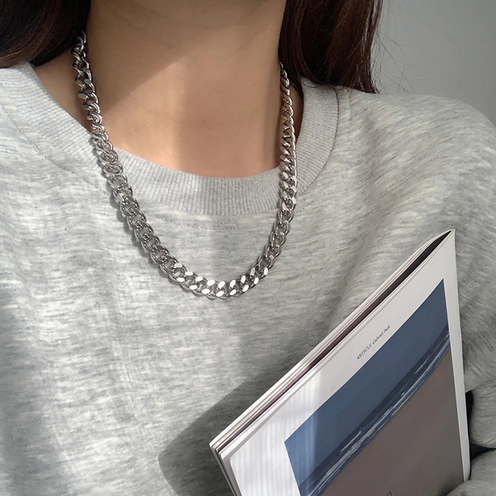 Silver chunky necklace