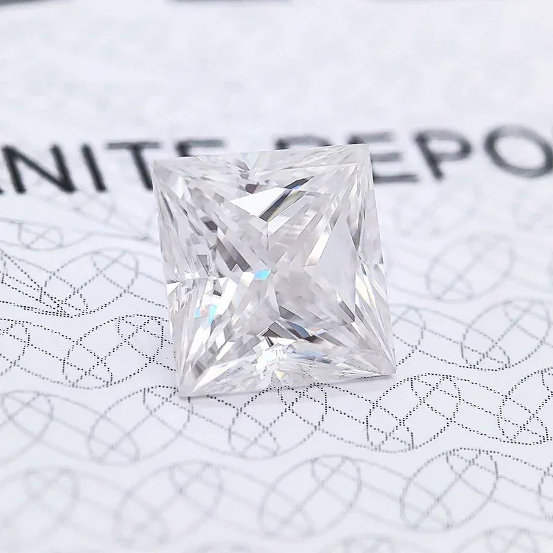 White moissanite