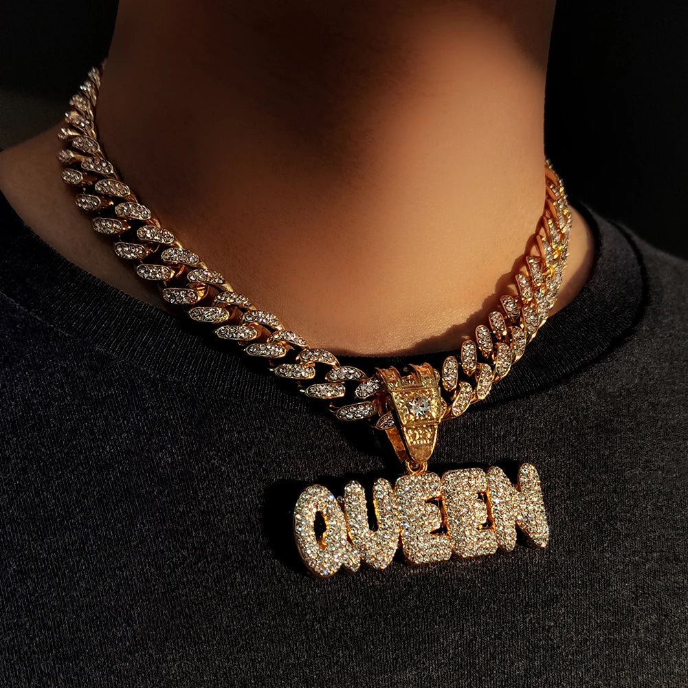 Queen necklace