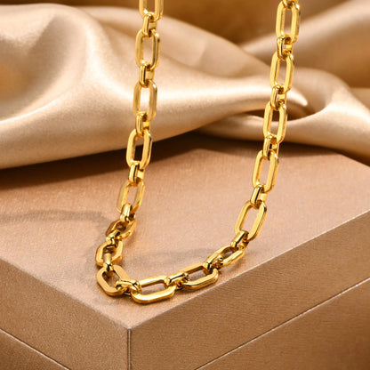 Gold chunky chain necklace