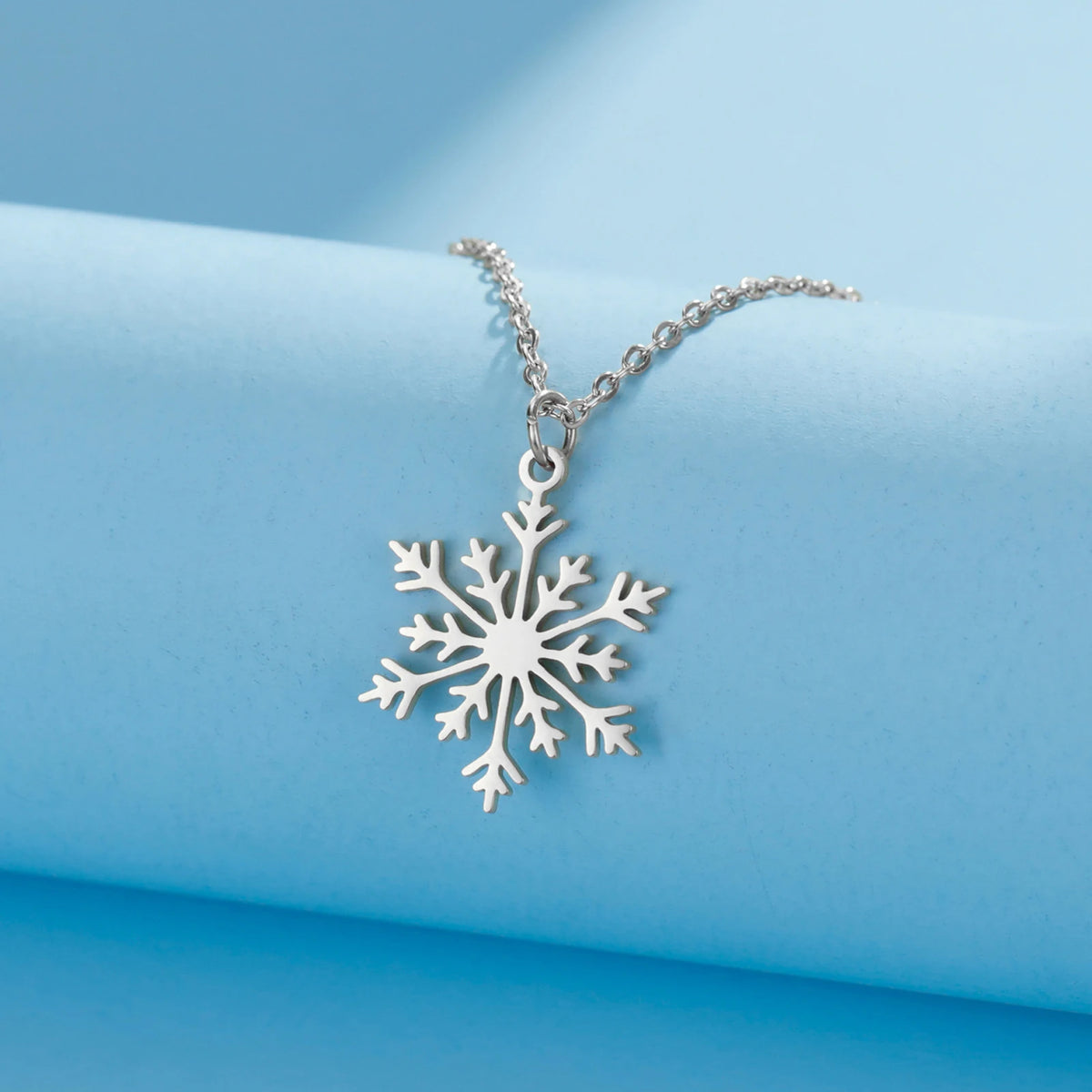 Rustic Snowflake Pendent Snowflake pendant – Jewelry Universe - Jewelry making