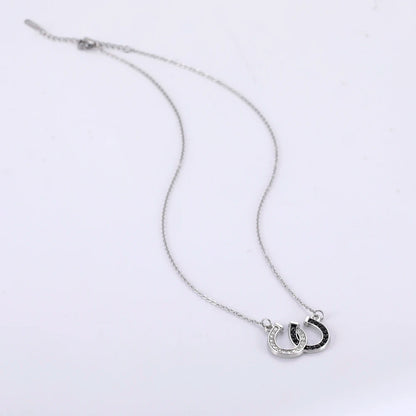 Horseshoe necklace silver