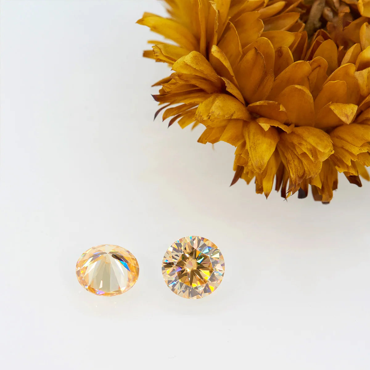 Champagne moissanite